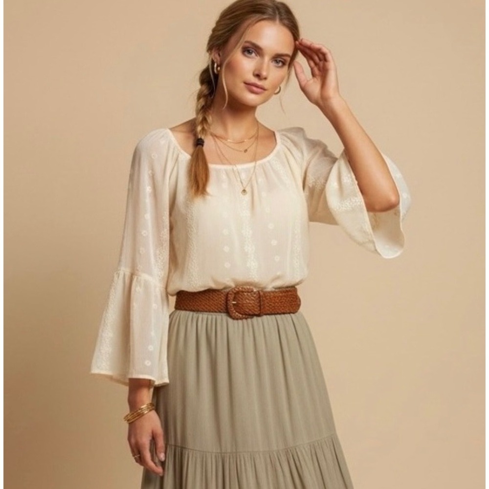 NEW Knox Rose Embroidered Bell Sleeve Boho Blouse Size Large Cream